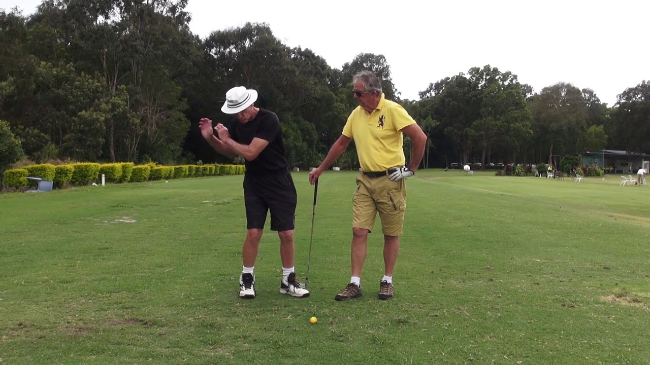 Former     Senior  Tour Player  Gets  Some Introduction    Bits of Channel Lock