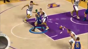 Behind the back pass - NBA2K20