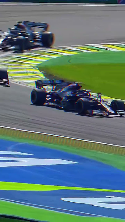 Download lagu Lewis: “Tell Valtteri To Follow Me, Let’s Get These Guys” 🥶🥶 #shorts #f1 #lewishamilton