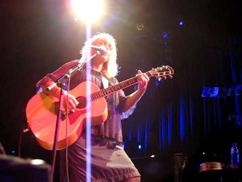 Rickie Lee Jones--HOW CAN I TELL YOU--Botanique-B....