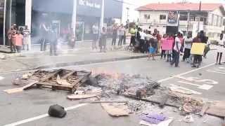 ARIMA VENDORS PROTEST:TRINIRAZZI 2014
