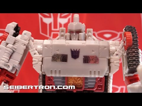 SDCC 2016 Hasbro's Transformers Titans Return Product Displays