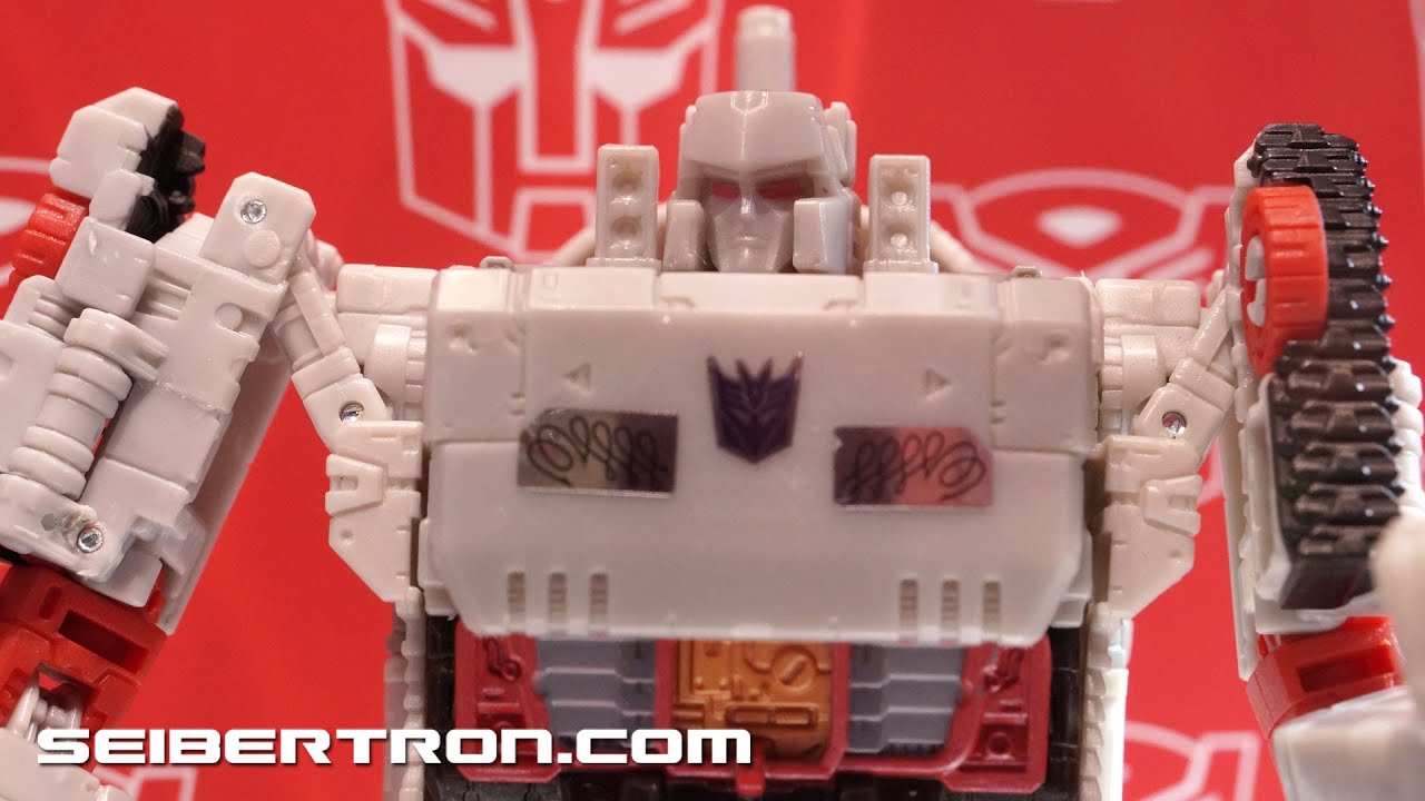 SDCC 2016 Hasbro's Transformers Titans Return Product Displays