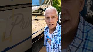 Easily install a decal on a boat using the ‘wet method’