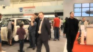 Sia 2012 Auto Show In Ukraine Byd Hot Model美女车模