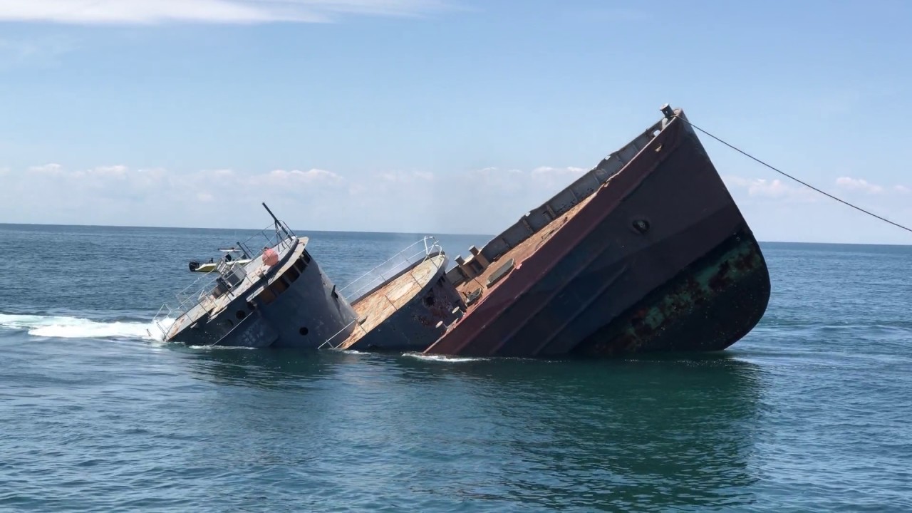 sailboat sinks in cape may inlet