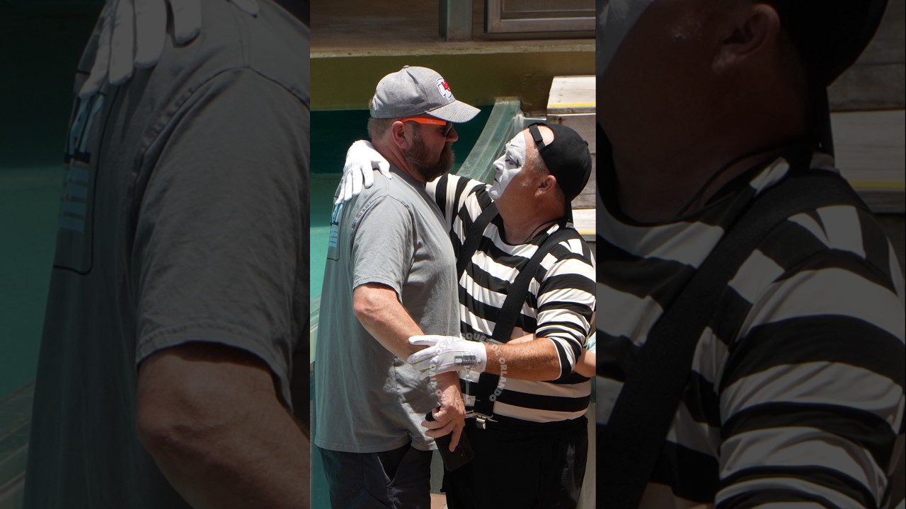Tom o mímico e este homem ficaram paralisados 👀😲😮😂🤣 #tomthemime #seaworldmime #seaworldorlando