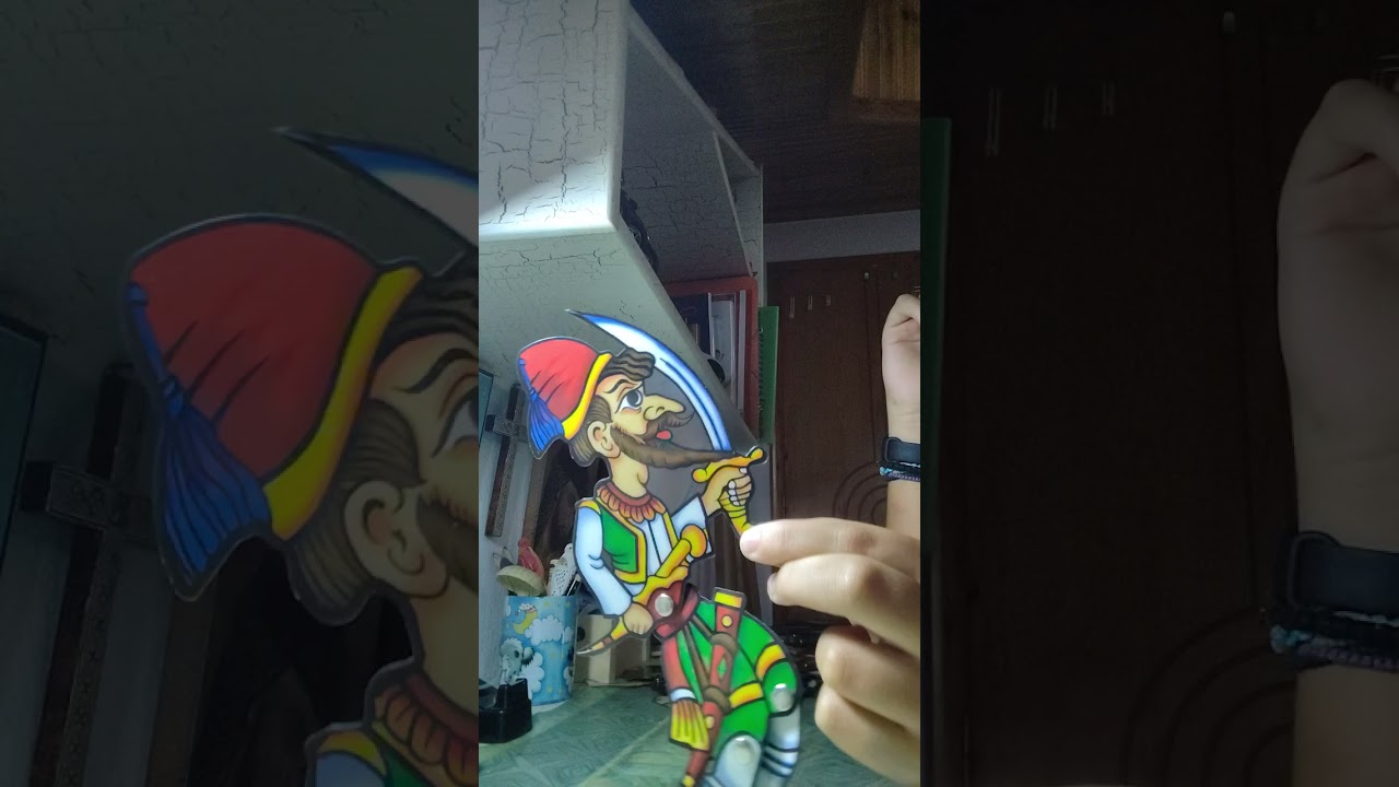 Η συλλογή μου από παιδικές φιγούρες καραγκιόζη του θιάσου Σκιές  και Γέλια