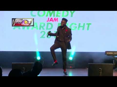  Kenny Blaq on stage at naija comedy jam(Mans not Hot)