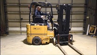 Bendi Swing Reach Narrow Aisle Forklift Demo by SJF Material Handling Inc. 33,646 views 6 years ago 1 minute, 35 seconds