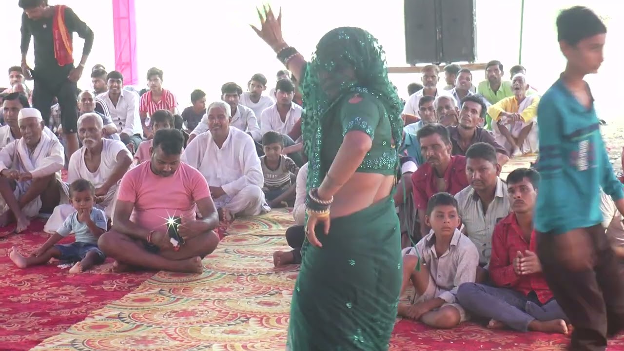 भाभी जी का छल्ले दार डांस 