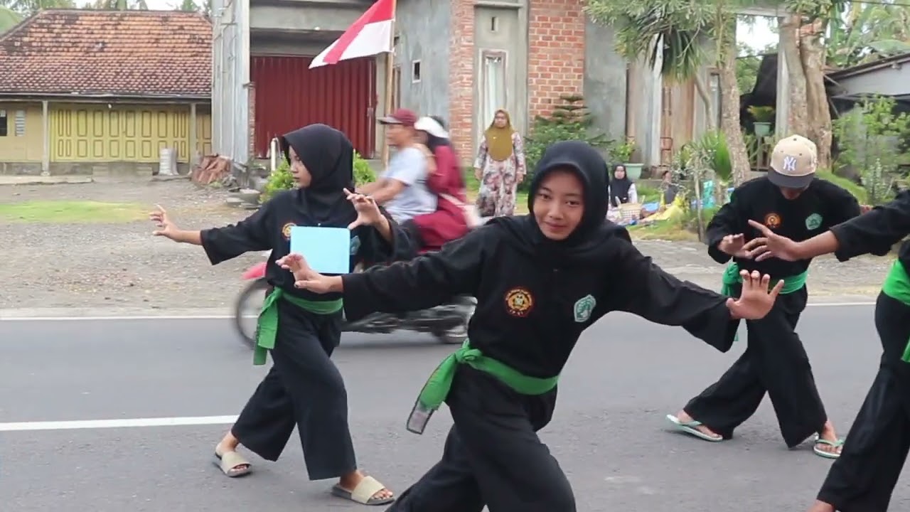 Gerak Jalan Desa Sambimulyo 2025, Salam Penghormatan 4 Perguruan Silat, IKS, Pagar Nusa, PSHW, PSHT