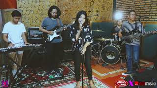 Dea Anggita - Desember (live @jatimland x Nadamusika)