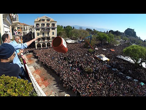 Η λιτανεία του Επιταφίου & Αγ. Σπυρίδωνα & το Έθιμο των Μπότηδων | Κέρκυρα Μ. Σάββατο 2022