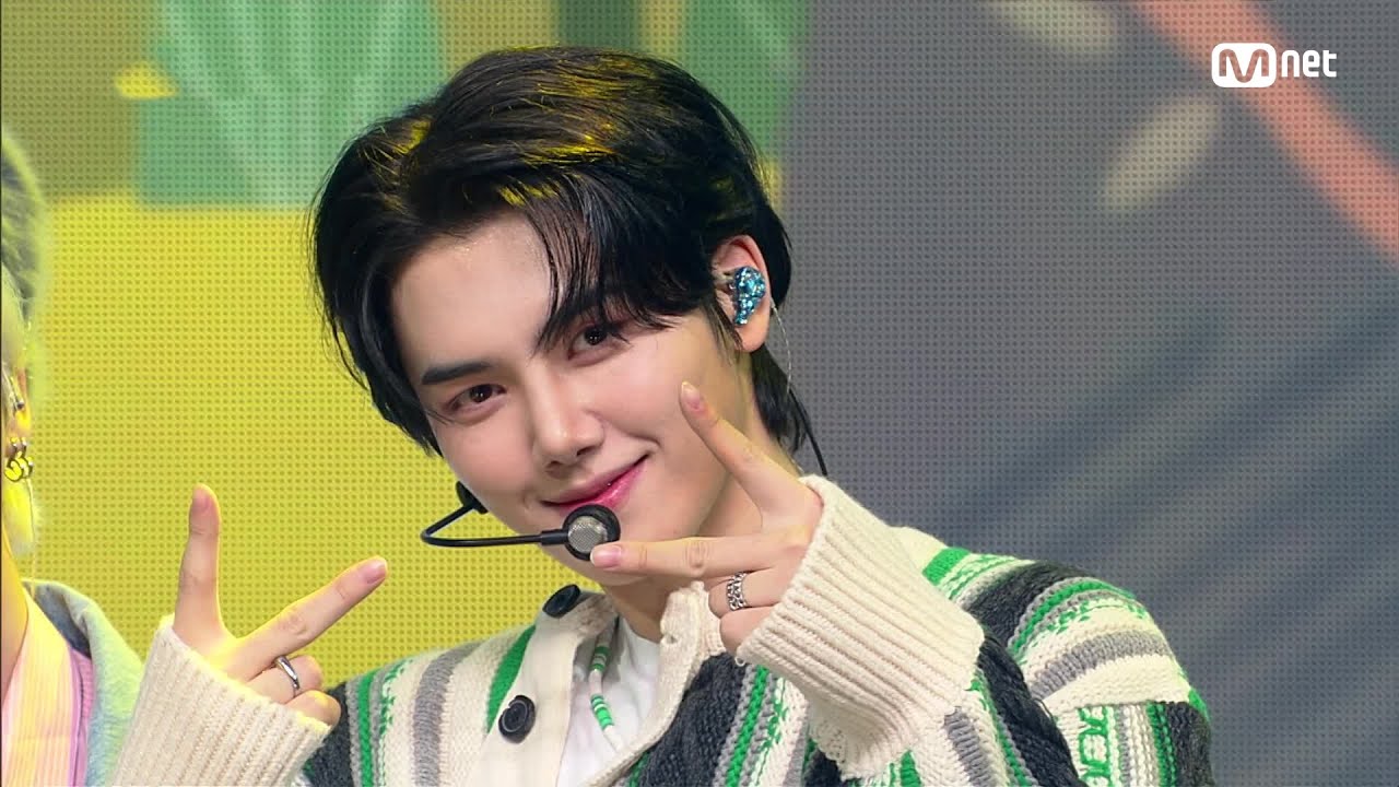 CRAVITY - Cheese #엠카운트다운 EP.819 | Mnet 231019 방송