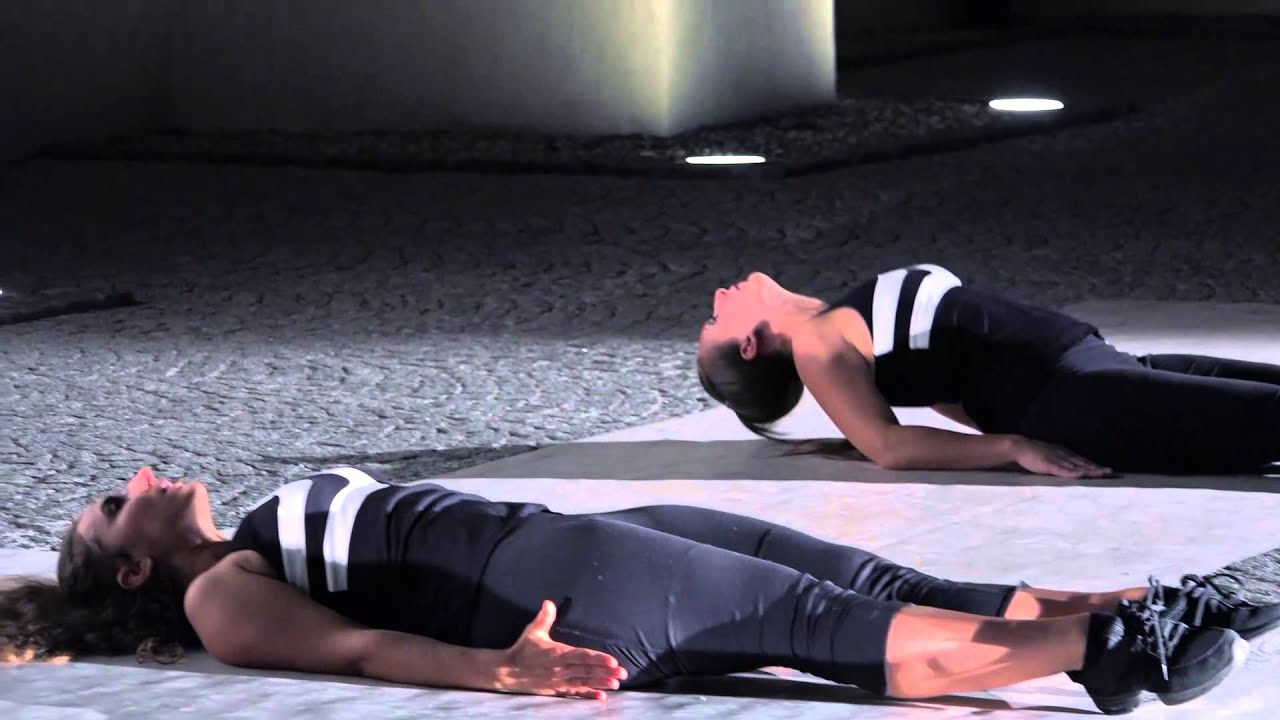 Die Tanzkompagnie " Omega kai Alpha" von Bernadette Prix-Penasso zeigt