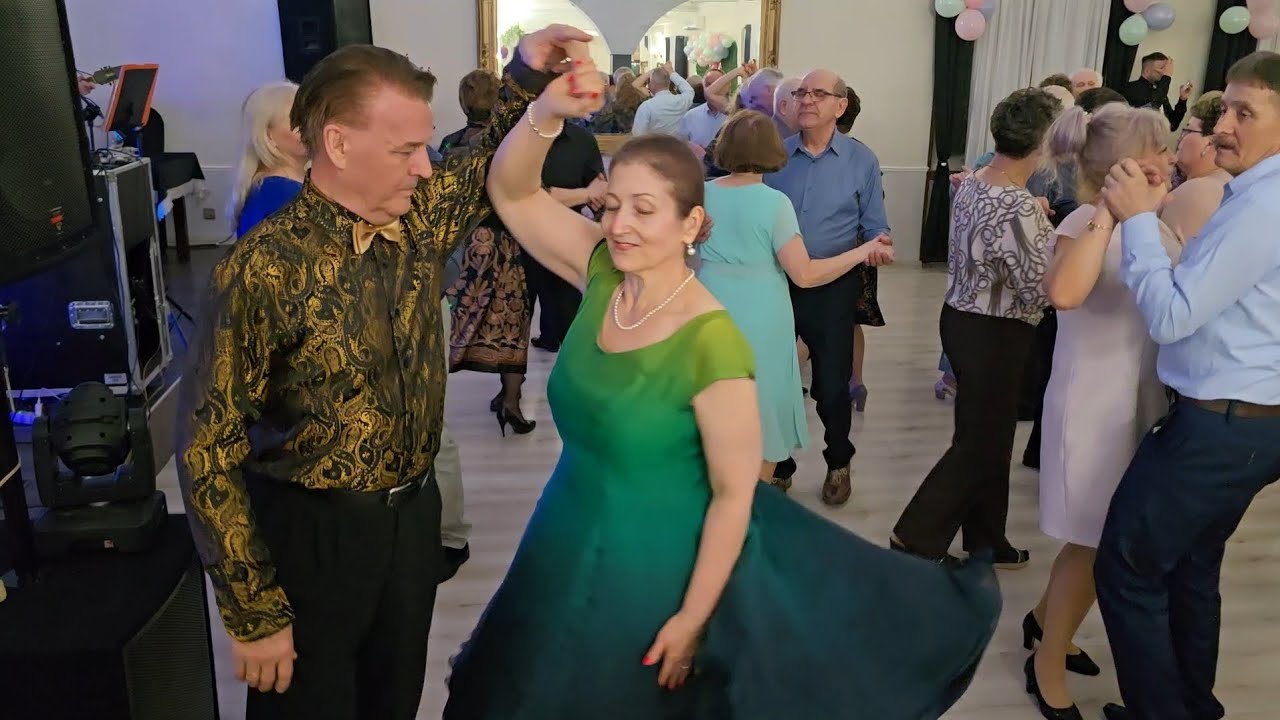 1 marca 2025 RELACJA NA ŻYWO! Wirują pary kolorowe w Złotym Dworze!