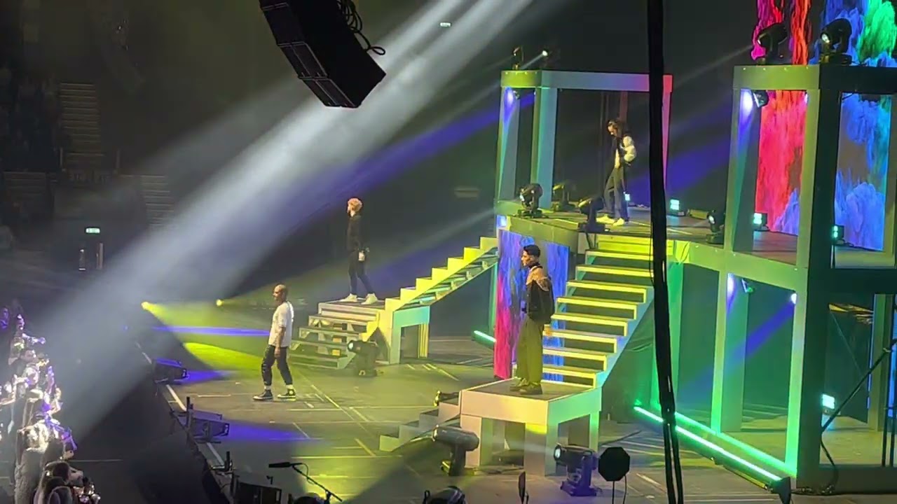 LIVE: The Wanted - Colours