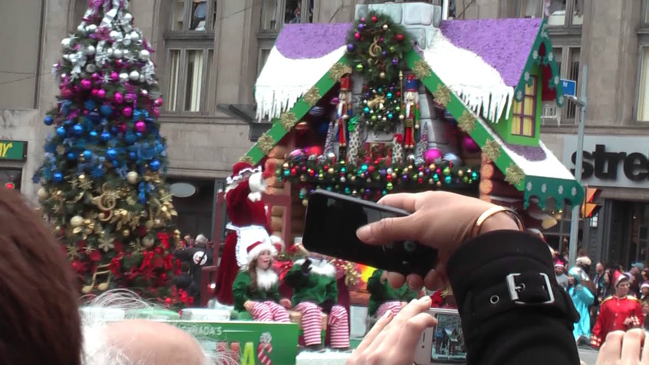 2013 Toronto Christmas Santa Claus Parade Canadian Tire Float 2 YouTube