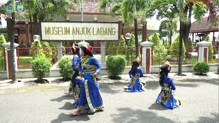 Lenggeng Traditional Dance | GRAHITA SEMBRANI TEAM