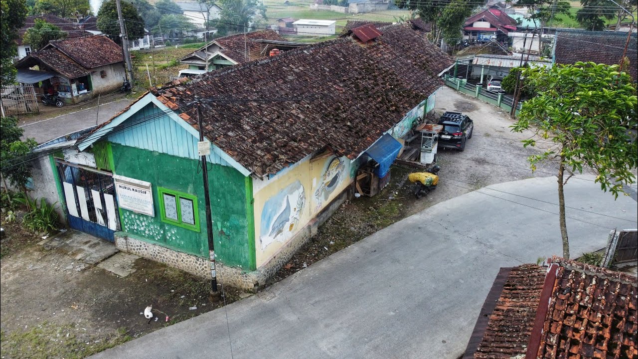 KONON KATANYA STASIUN INI BERFUNGSI MENCEGAT KERETA YANG REM BLONG !