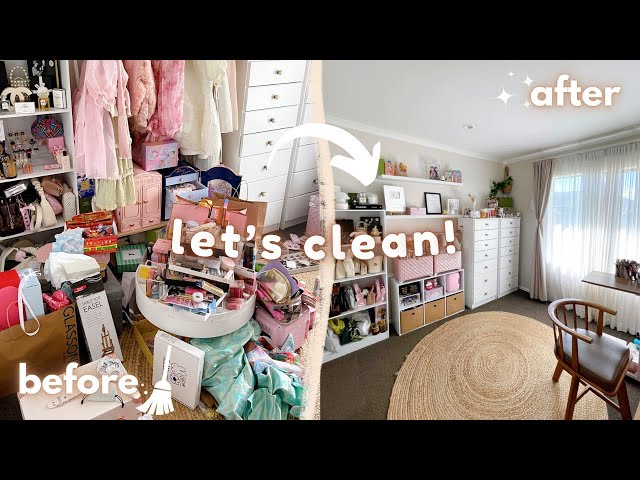MAJOR MAKEUP DECLUTTER 🧹 let's clean my beauty room!! class=