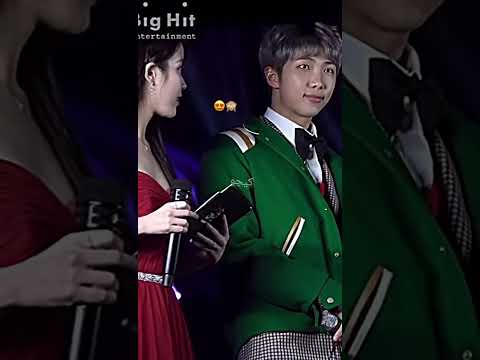 نظرات جونغكوك ل ايو وهي كيف طالع نامجون