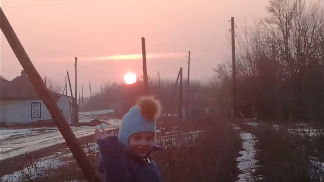 Всю дорогу до хутора молчали говорить мешала