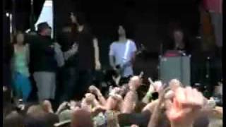 3Oh!3 - Don'T Trust Me (Live From Vans Warped Tour 2010)