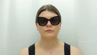 Woman Model Wearing Dolce & Gabbana Dg4405 50213 Sungles