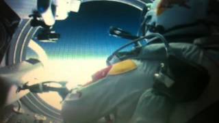 Felix Baumgartner (14 Oct 2012) In the Space. Free Style Jump (Red Bull)