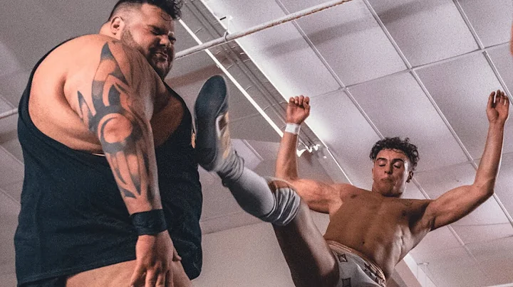 Ace Romero vs. Ricky Smokes w/ Ava Everett - Limit...