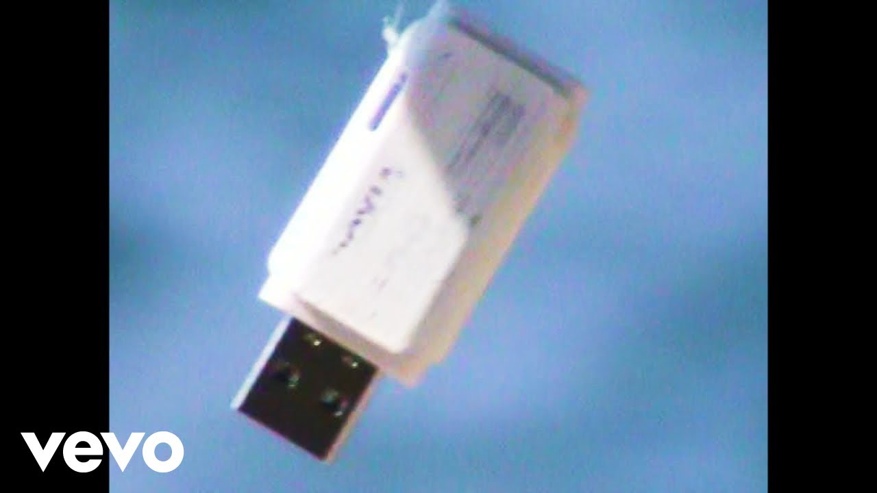 Ver cleopatrick - HAMMER (Official Video) no YouTube Ver cleopatrick - HAMMER (Official Video) no YouTube