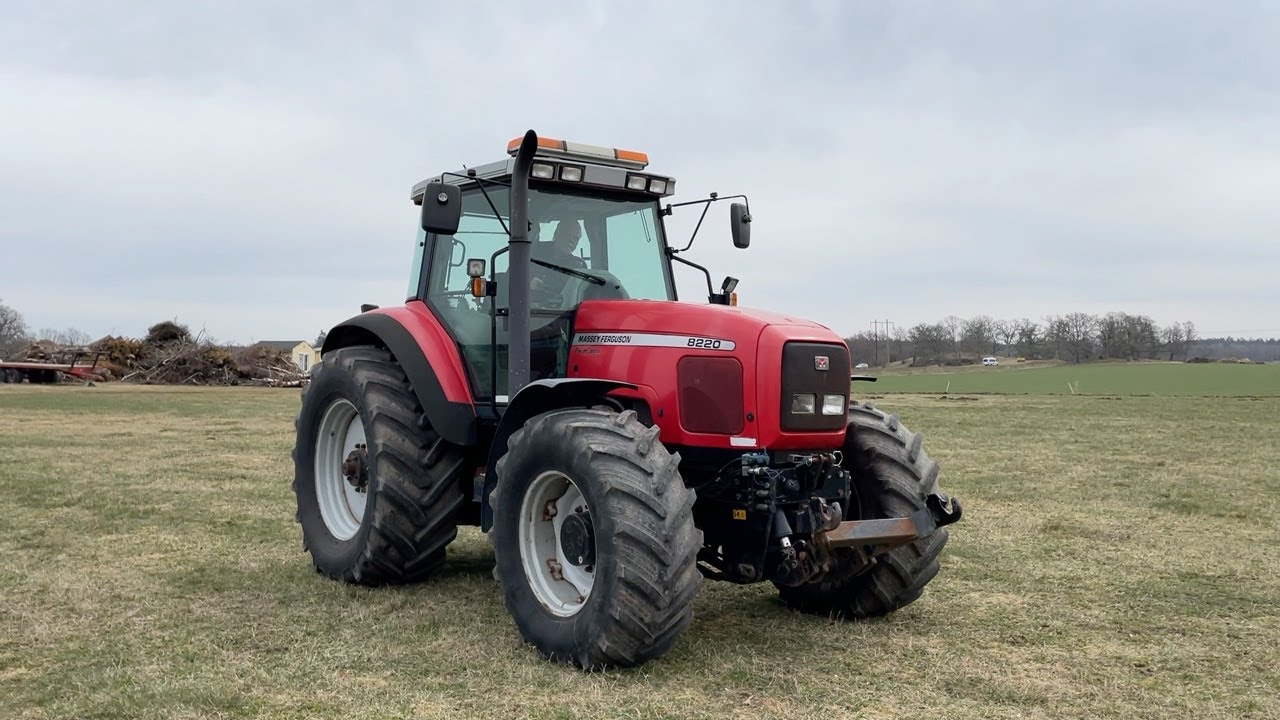 Köp Traktor Massey Ferguson 8220-4 på Klaravik