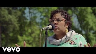 Video voorbeeld van "La Santa Cecilia - Volver A Los 17 (En Vivo) ft. Caña Dulce Caña Brava"