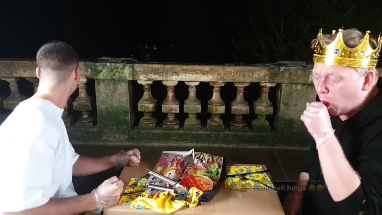 Knossi und Inscope21 Surströmming CHALLENGE!