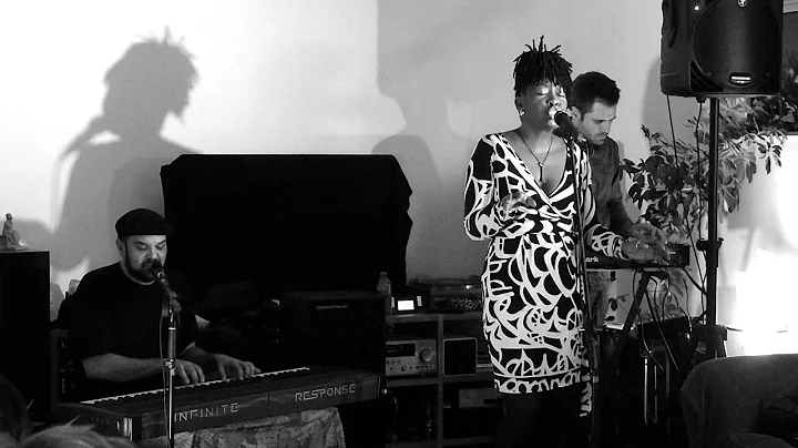 Bruce James & Bella Black ft Philippe Sprowls @ Am...