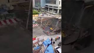 Таиланд Бангкок просадка грунта, обрушилась дорога