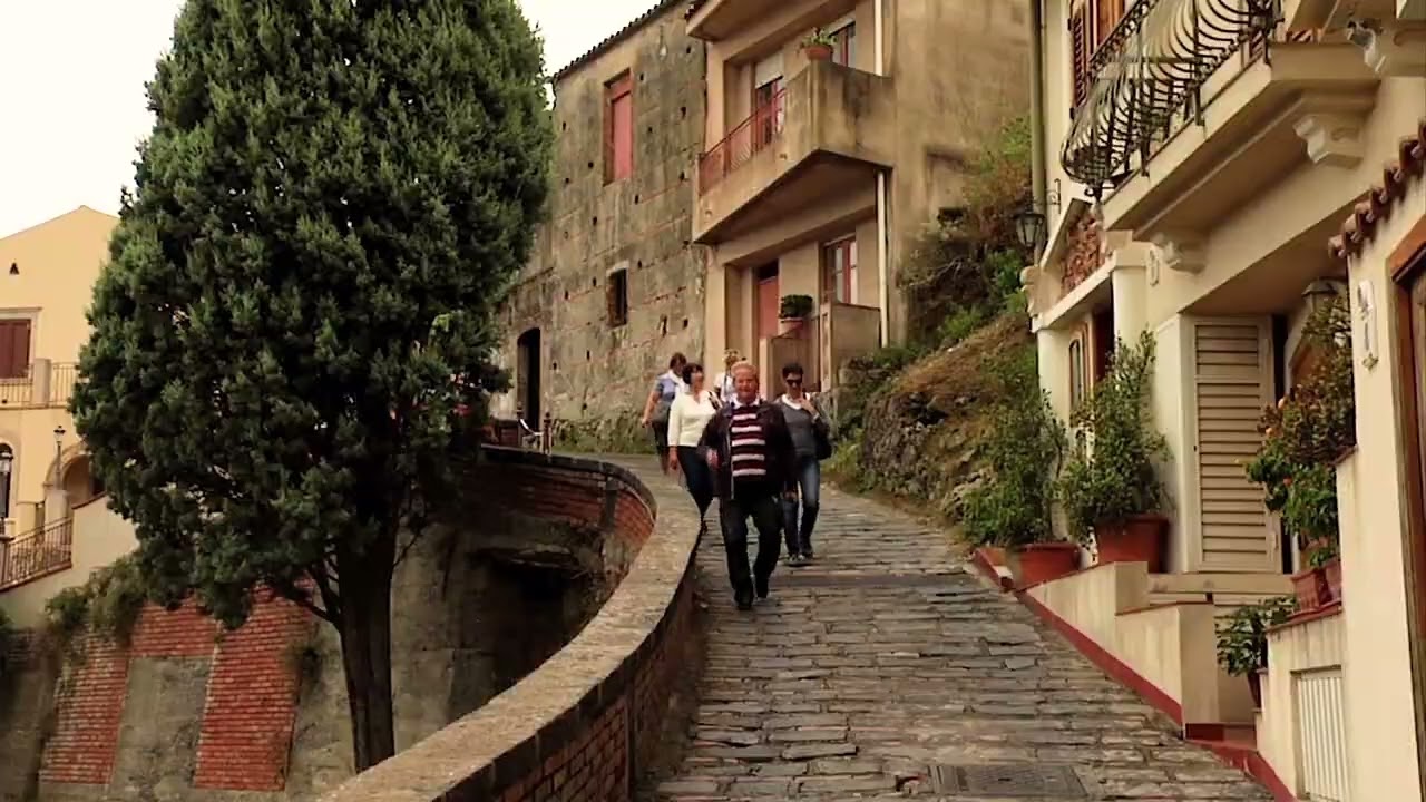 CEL Sicily In the Godfathers Footsteps   Small Group MY68