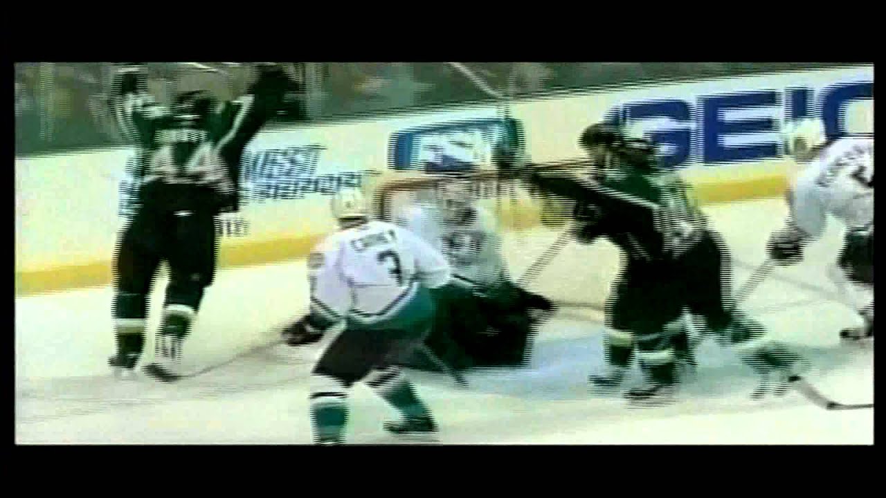 Vintage] Derian Hatcher destroys Jeremy Roenick 