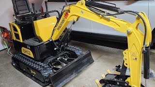 Chinese mini excavator, adding cooling fan.