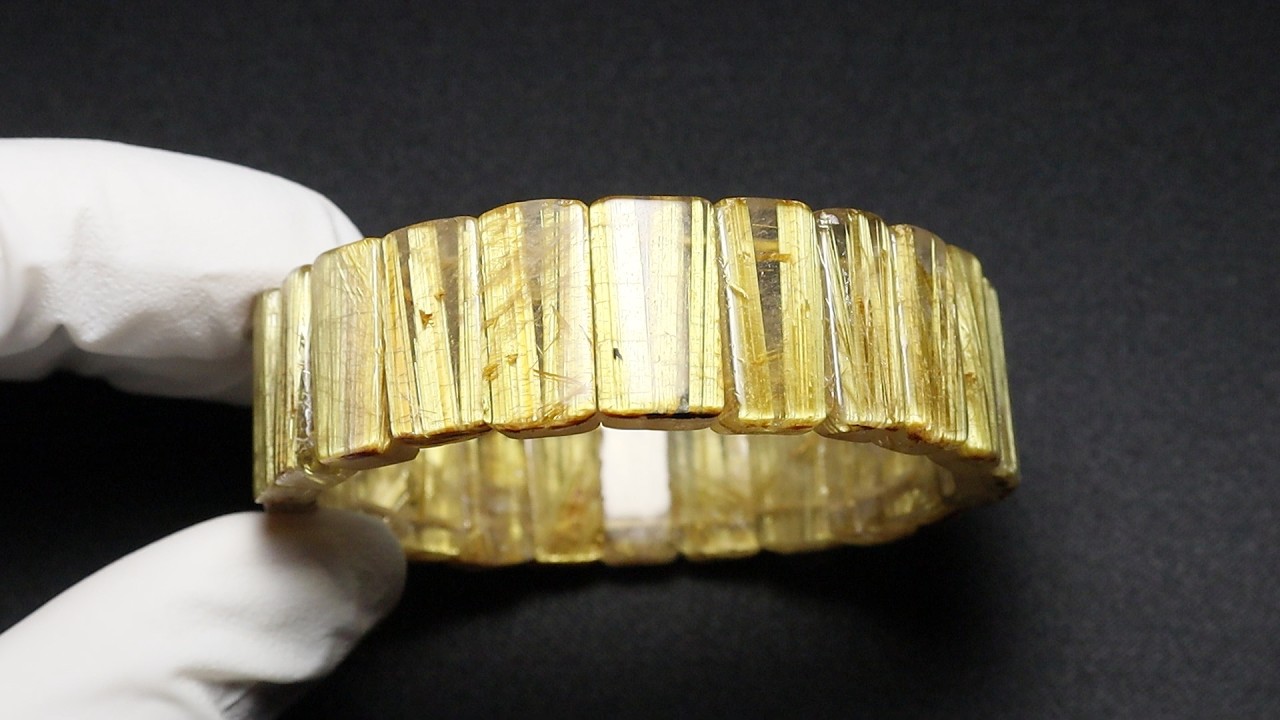 美しいルチルの配向と輝き】タイチンルチルクォーツ 幅16mm～18mm