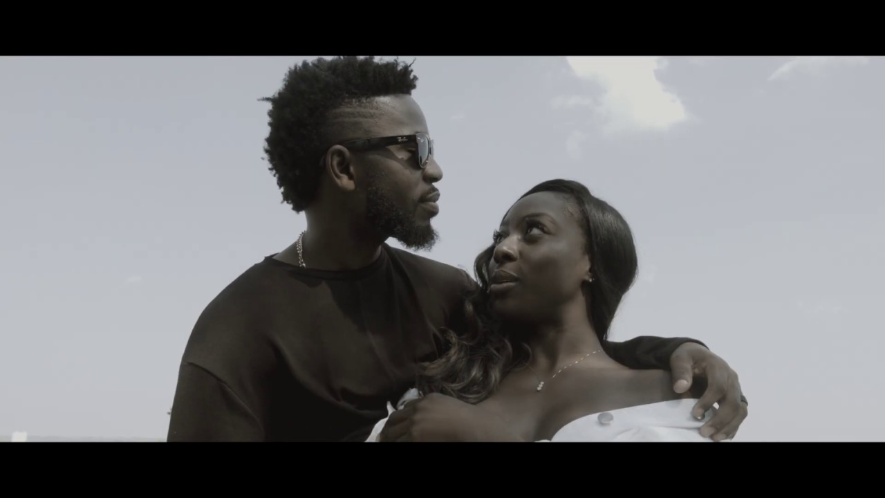 Obejrzyj Bisa Kdei - Bra (Official Video) w YouTube Obejrzyj Bisa Kdei - Bra (Official Video) w YouTube