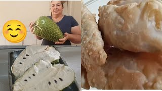 COLHI UMA GRAVIOLA BEM GRANDE / FIZ SUCO E UM PASTEL DELICIOSO 😋🤤