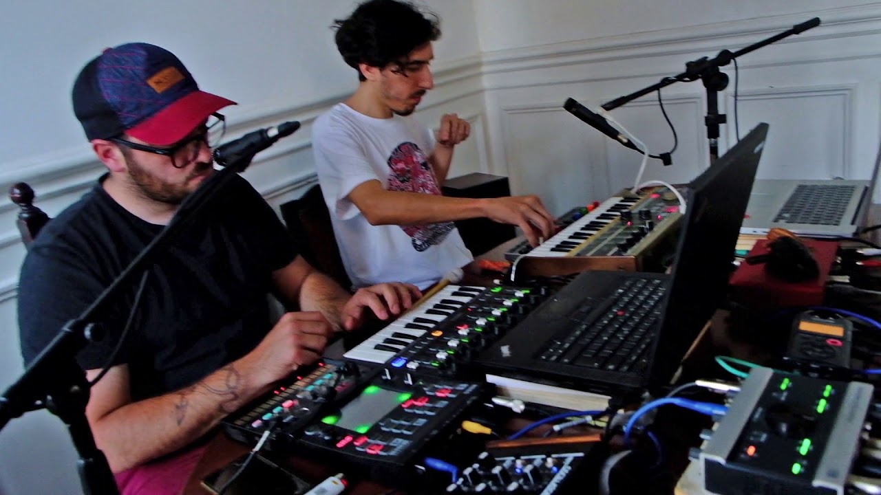 Musica para Dibujar / Casa Donata