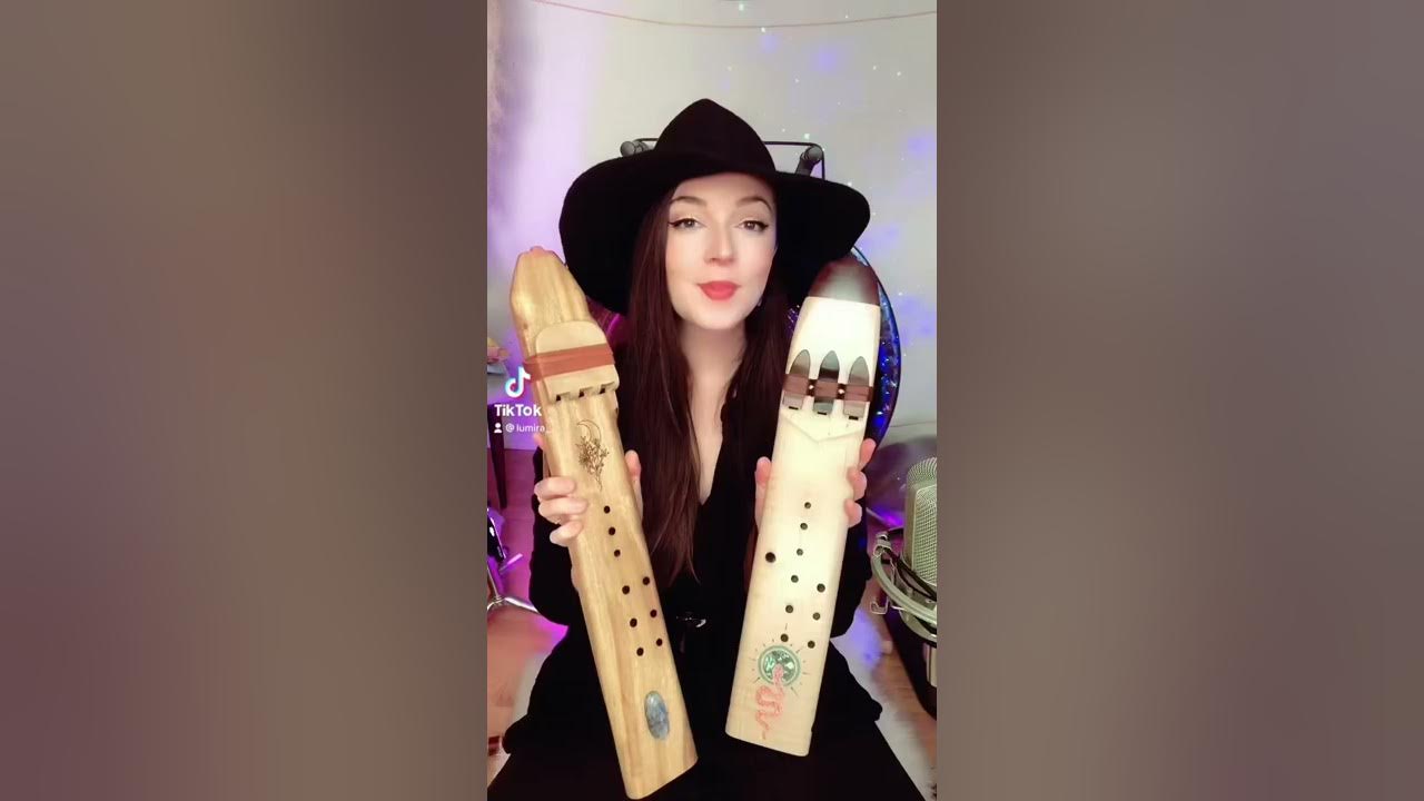 Moon 🌙 or Snake triple flute🐍?