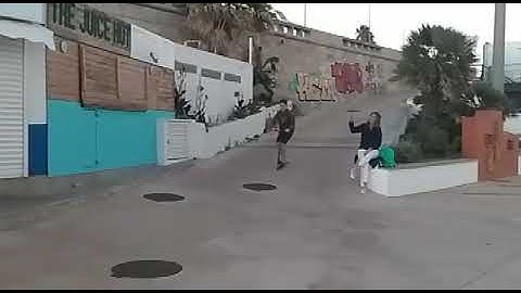 Meu irmão caiu feio e se machucou