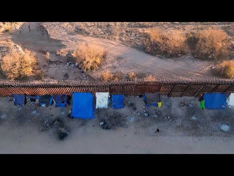 Migrantes malviven en campamentos en el desierto: “nueva normalidad" en la frontera de EEUU | AFP