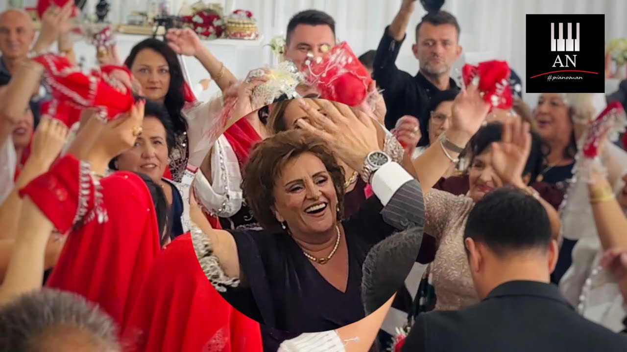 “Lot Gëzimi – Nëna Emocionohet në Fejesën e Djalit të Saj 💍❤️” Familja Lika - Adi & Ervina Tetor2025