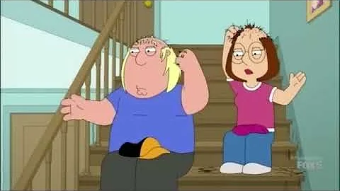 Family Guy - Lois Beats Up Peter !